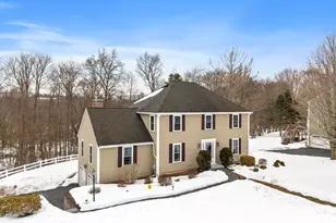 23 Otsego Dr, Hudson, MA 01749 - Photo 2