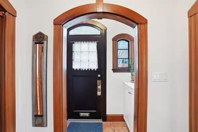 30 York Ter, Brookline, MA 02446 - Photo 2