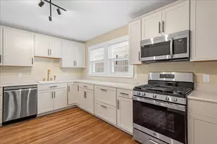 51 Roslin St, Boston, MA 02124 - Photo 2