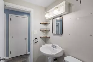 257 Spruce St, Leominster, MA 01453 - Photo 12