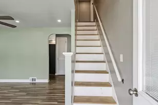 257 Spruce St, Leominster, MA 01453 - Photo 10