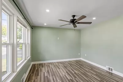 257 Spruce St, Leominster, MA 01453 - Photo 8