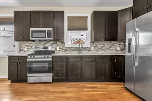 71 Hancock St, Lawrence, MA 01841 - Photo 6