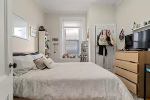 564 E 5th St, Boston, MA 02127 - Photo 8