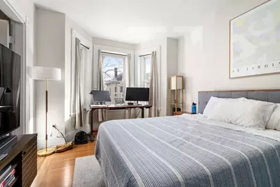 564 E 5th St, Boston, MA 02127 - Photo 24