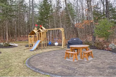 731 Norfolk St, Holliston, MA 01746 - Photo 32