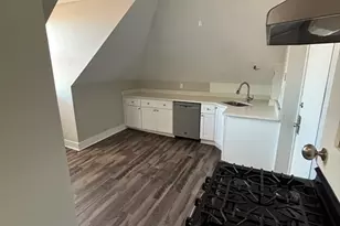 47 Appleton St, Quincy, MA 02171 - Photo 2