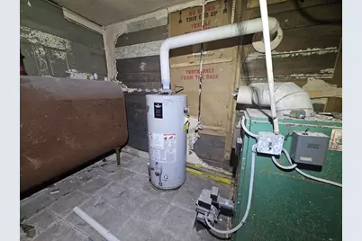 10-12 Richmond St, Adams, MA 01220 - Photo 30