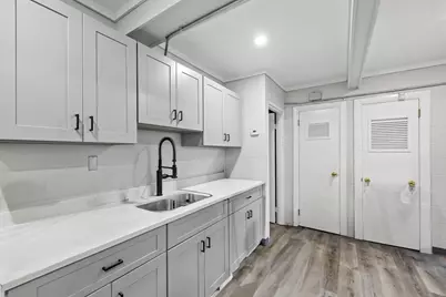 54 Winthrop St, Taunton, MA 02780 - Photo 14