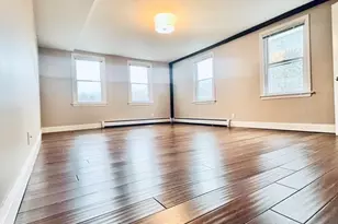 166 Pleasant St, Marblehead, MA 01945 - Photo 6