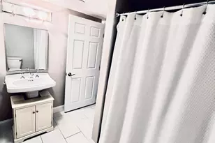 166 Pleasant St, Marblehead, MA 01945 - Photo 8