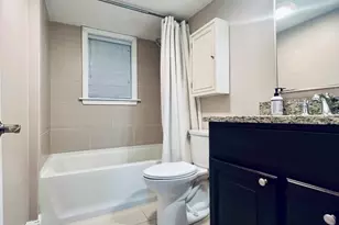 166 Pleasant St, Marblehead, MA 01945 - Photo 10