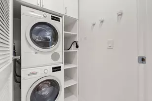 300 Pier 4 Blvd., Boston, MA 02110 - Photo 18