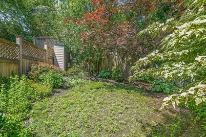 15 Kent Sq, Brookline, MA 02446 - Photo 24