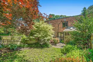 15 Kent Square, Brookline, MA 02446 - Photo 22