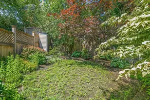 15 Kent Square, Brookline, MA 02446 - Photo 20