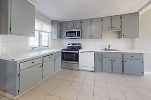 50 Plymouth St, Everett, MA 02149 - Photo 2