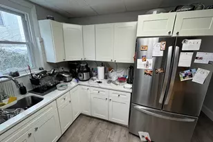 9 Burnham St, Somerville, MA 02144 - Photo 4