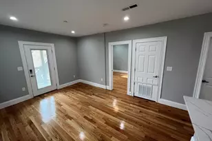 15 Harold St, Somerville, MA 02144 - Photo 4