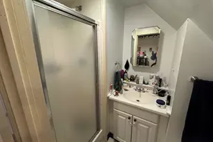 7 Jay St, Somerville, MA 02144 - Photo 16