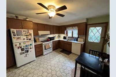 213 Holland St #R, Somerville, MA 02144 - Photo 20