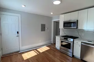 3 Mossland St, Somerville, MA 02143 - Photo 2