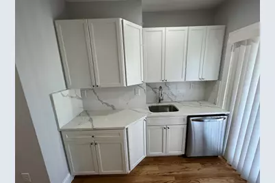 372 Oxford St #6, Somerville, MA 02144 - Photo 8