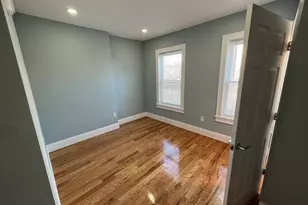 372 Oxford St, Somerville, MA 02144 - Photo 8