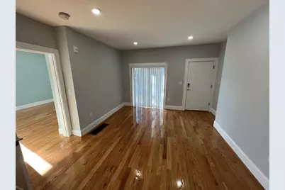 372 Oxford St #2, Somerville, MA 02144 - Photo 4