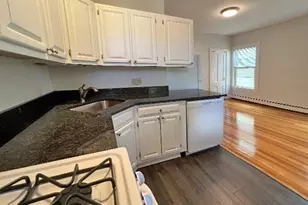 339 Beacon St, Somerville, MA 02143 - Photo 14
