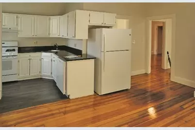 339 Beacon St #1, Somerville, MA 02143 - Photo 12