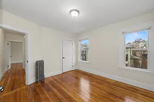 7 Moraine St, Boston, MA 02130 - Photo 18