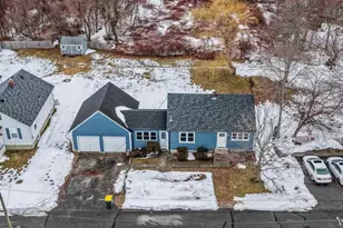 101 Perkins St, Somerset, MA 02725 - Photo 4