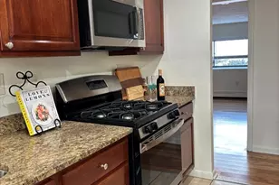 146 Willow St, Waltham, MA 02453 - Photo 2