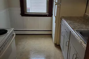 139 How St, Haverhill, MA 01830 - Photo 2