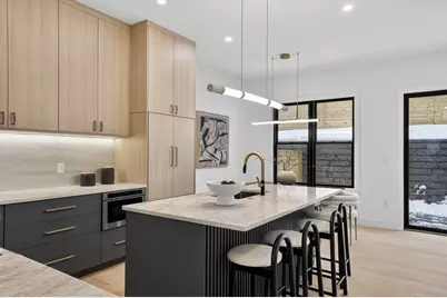 84 East Side Pkwy #84, Newton, MA 02460 - Photo 10