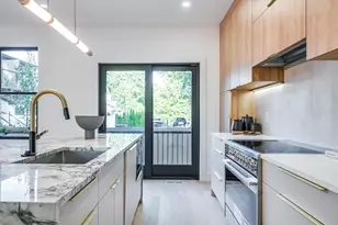 290 Watertown St, Newton, MA 02458 - Photo 10