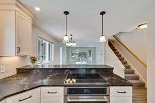 801 Sherwood Forest Ln, Saugus, MA 01906 - Photo 6