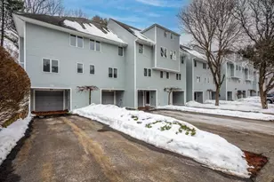 801 Sherwood Forest Ln, Saugus, MA 01906 - Photo 2