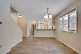 801 Sherwood Forest Ln, Saugus, MA 01906 - Photo 8