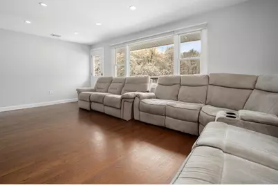 51 Spring St, Stoneham, MA 02180 - Photo 4