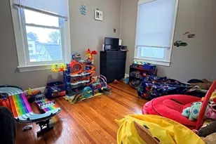 1350 Rodman St, Fall River, MA 02721 - Photo 14