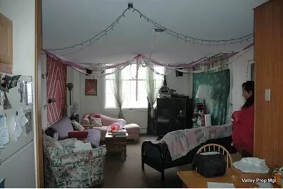 1381 South East Street #N/A, Amherst, MA 01002 - Photo 4