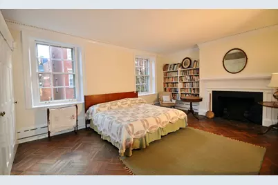 51 Pinckney St, Boston, MA 02114 - Photo 10