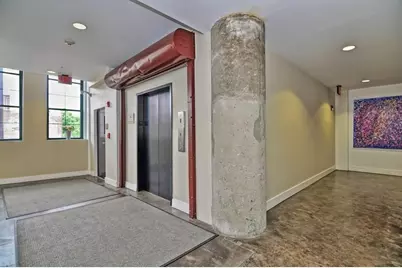 21 Illinois St #301, Worcester, MA 01610 - Photo 4