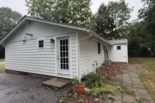 132 Woodsbury Rd, Rockland, MA 02370 - Photo 2