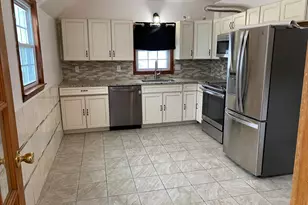 79 19th St, Lowell, MA 01850 - Photo 8