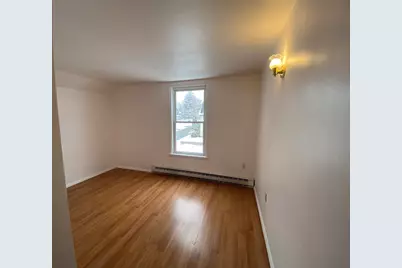 79 19th  Street #B, Lowell, MA 01850 - Photo 4