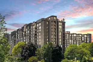 33 Pond Ave, Brookline, MA 02445 - Photo 22