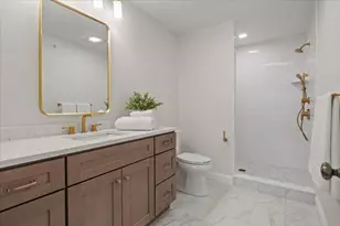 82 Uncas Ave, Franklin, MA 02038 - Photo 12